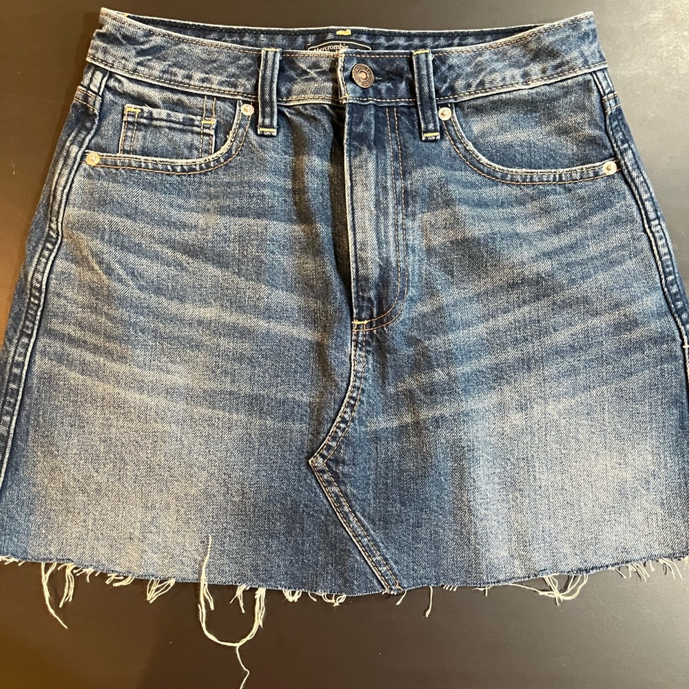 Abercrombie and Fitch jean skirt size 26. Like new!